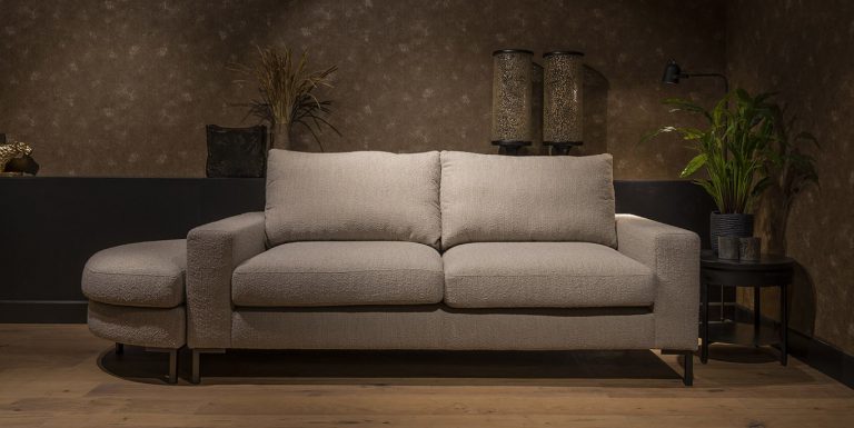 Bank Lausanne van UrbanSofa