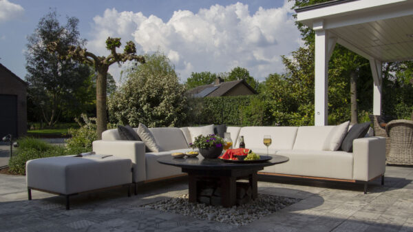 Urbansofa outdoor stoffen tuinbanken marbella hoekbank sunbrella natte linen chalk marbella hocker sunbrella natte linen chalk website 1
