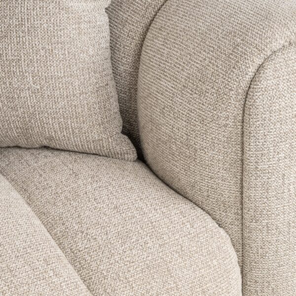Bank Novaro natural fancy lounge left