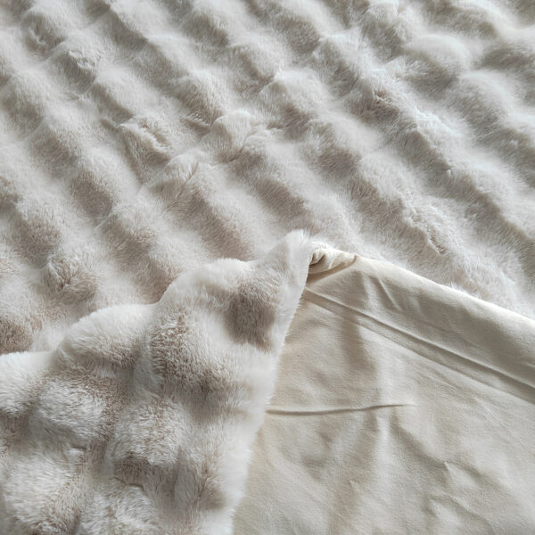 Plaid Cosy Fluff cream 200x300