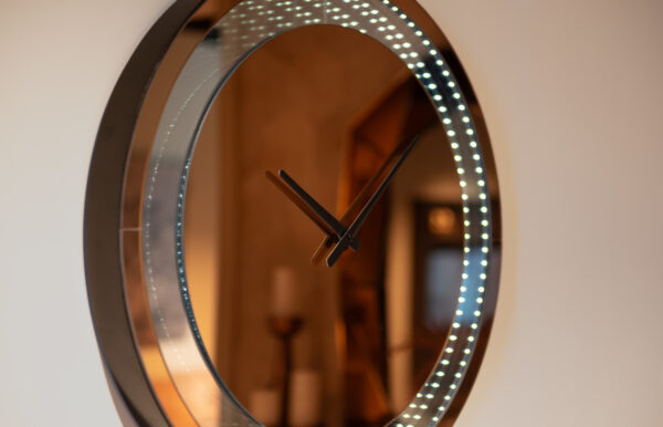 Wandlamp Julia brown - Led Clock