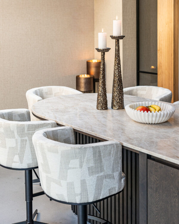 Barstoel Cheyenne beige graffic swivel