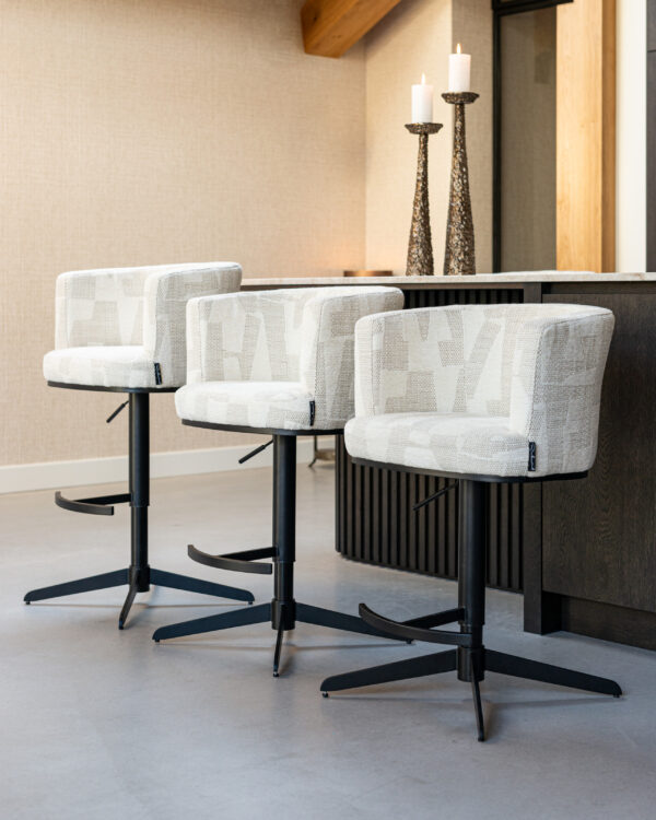 Barstoel Cheyenne beige graffic swivel