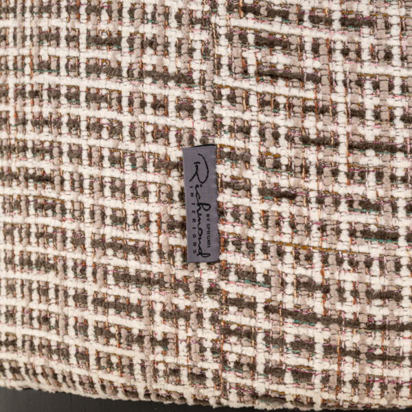 Eetkamerstoel Odette customized 55Ø fire retardant