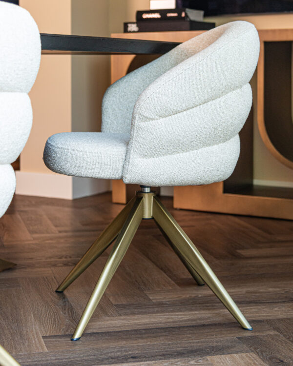 Eetkamerstoel Zendaya biscotti swivel fire retardant