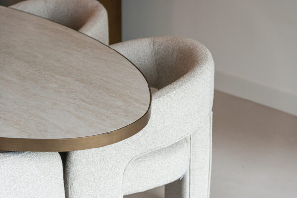 Eettafel Tivoli white oval 230